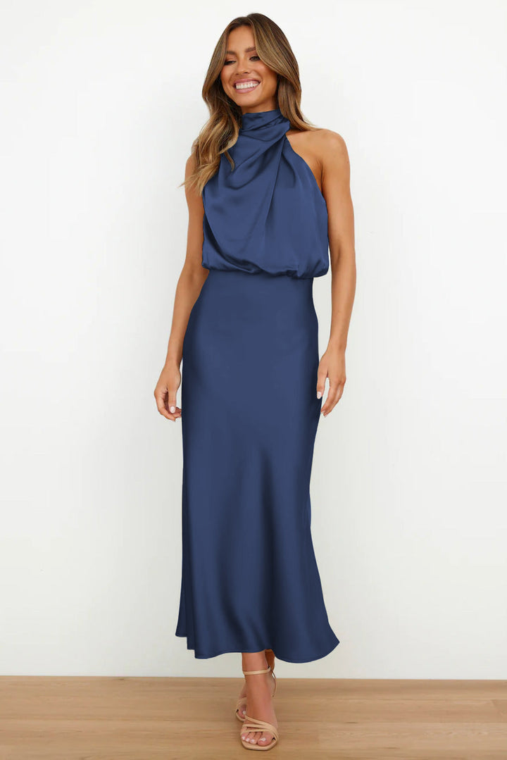 Carlina | Vestido Longo de Cetim com Decote Halter