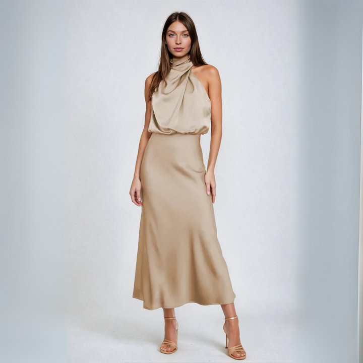 Carlina | Vestido Longo de Cetim com Decote Halter