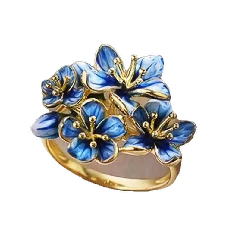 Anel entrelaçado de flores desabrochando