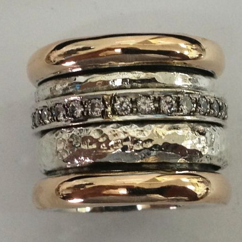 Anel de ouro grosso em camadas vintage