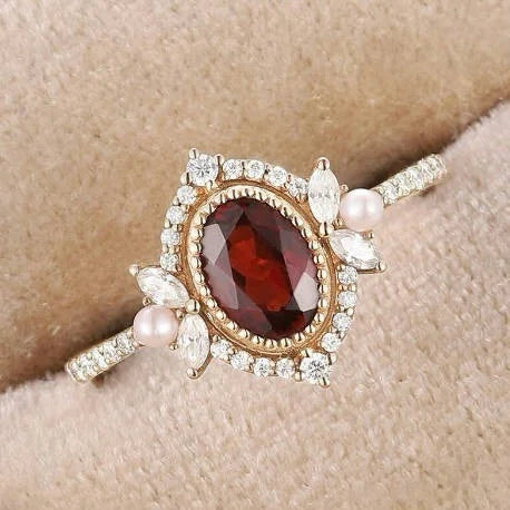 Anel de noivado vintage oval com granada e pérola