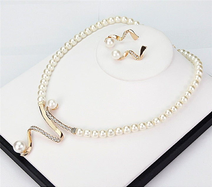 Aya™ | Conjunto de Colar e Brincos Elegantes