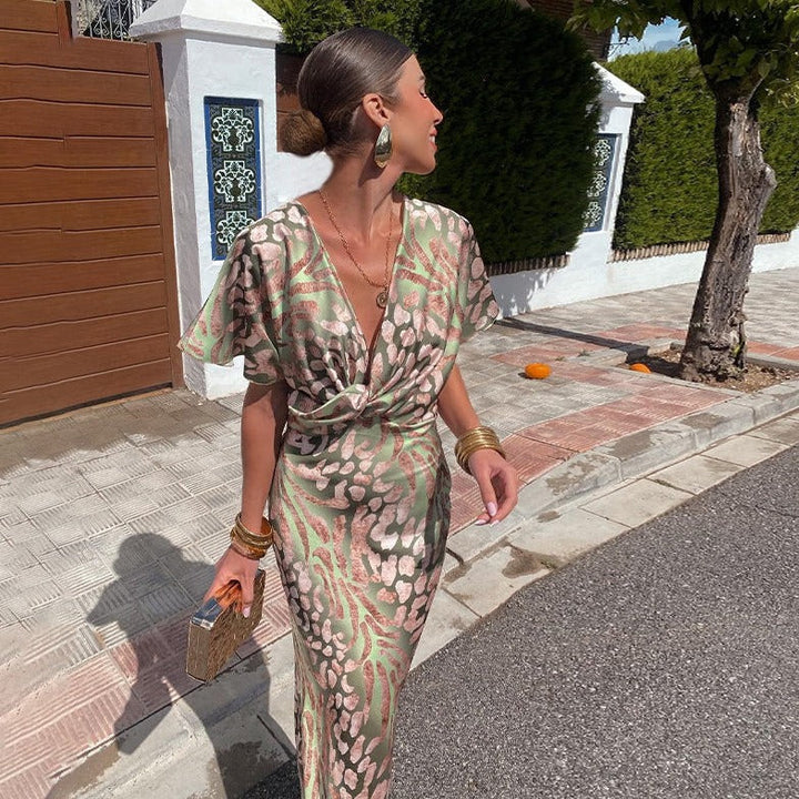 Kelsey - Vestido longo com decote em V e detalhe torcido