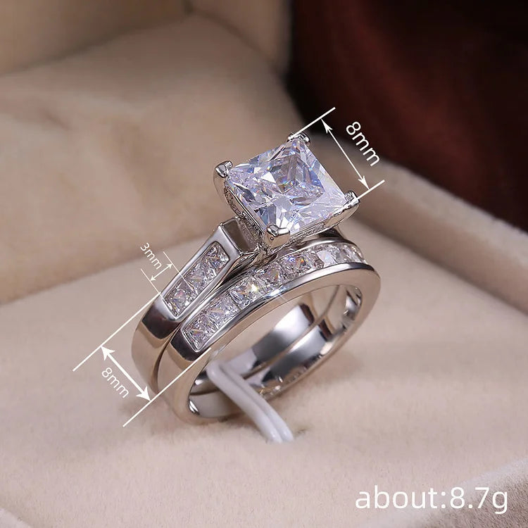 Anel quadrado com diamante e zircônia