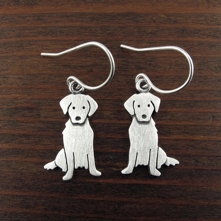 Brincos pequenos de Golden Retriever