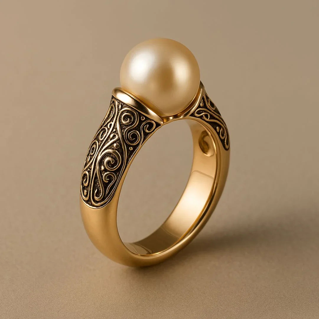 Anel Dourado Vintage com Pérola