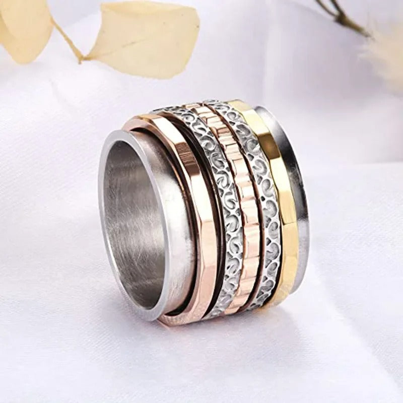 Anel vintage com zirconia incrustada Paris