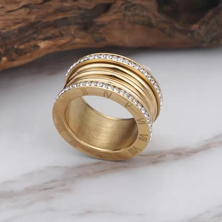 Anel vintage com zirconia incrustada Monaco