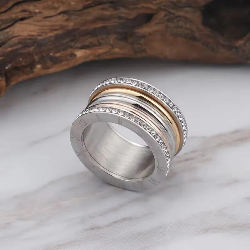 Anel vintage com zirconia incrustada Monaco