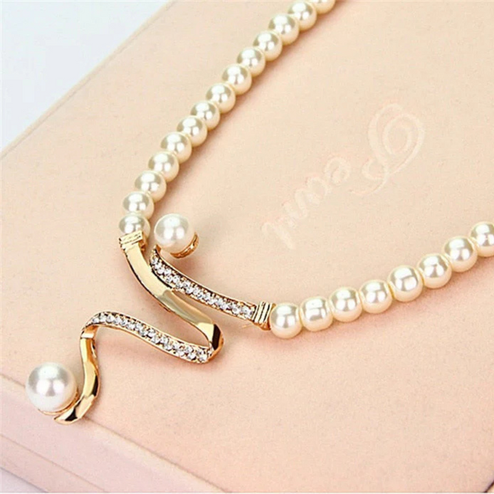 Conjunto Colar + Brincos de Pérolas Naturais