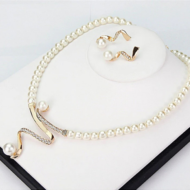 Conjunto Colar + Brincos de Pérolas Naturais