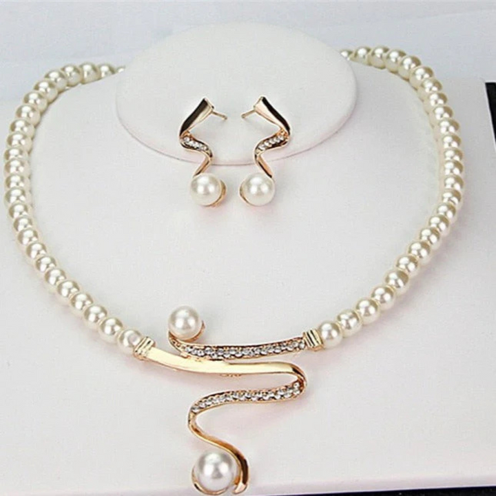 Conjunto Colar + Brincos de Pérolas Naturais