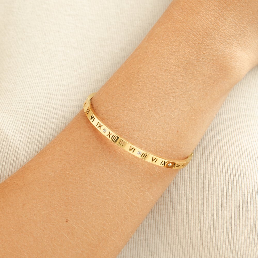 Pulseira Dourada Romana